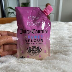 Juicy Couture Velvet Velour Body Lift Scrub – 7 oz NEW